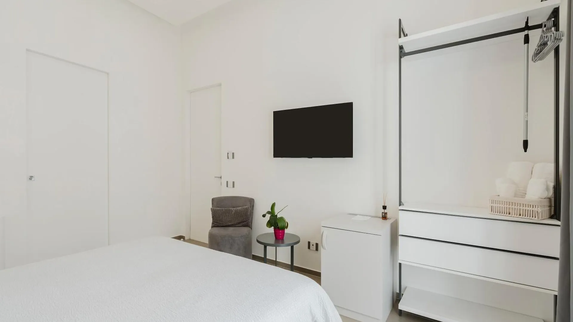 ベッド・アンド・ブレックファスト Casa Umeli With Jacuzzi And Sauna マルサラ